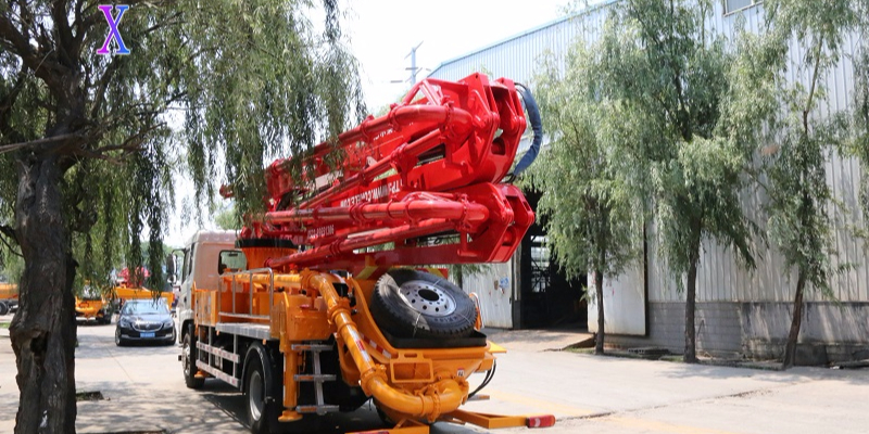 小型混凝土泵車(chē)蓄電池的保養(yǎng)——科尼樂(lè)